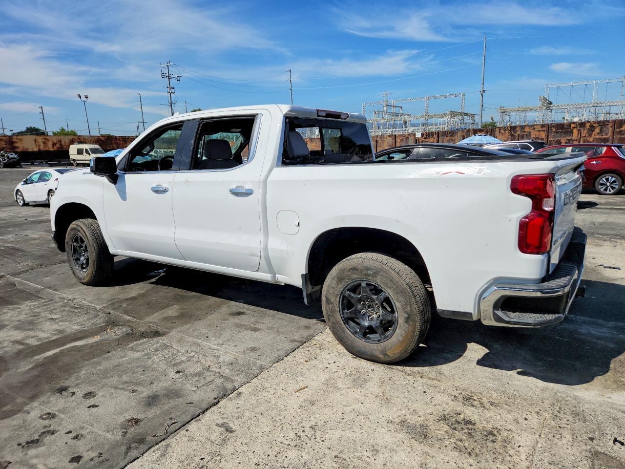 2021 Chevrolet Silverado K1500 Ltz - Фото 2