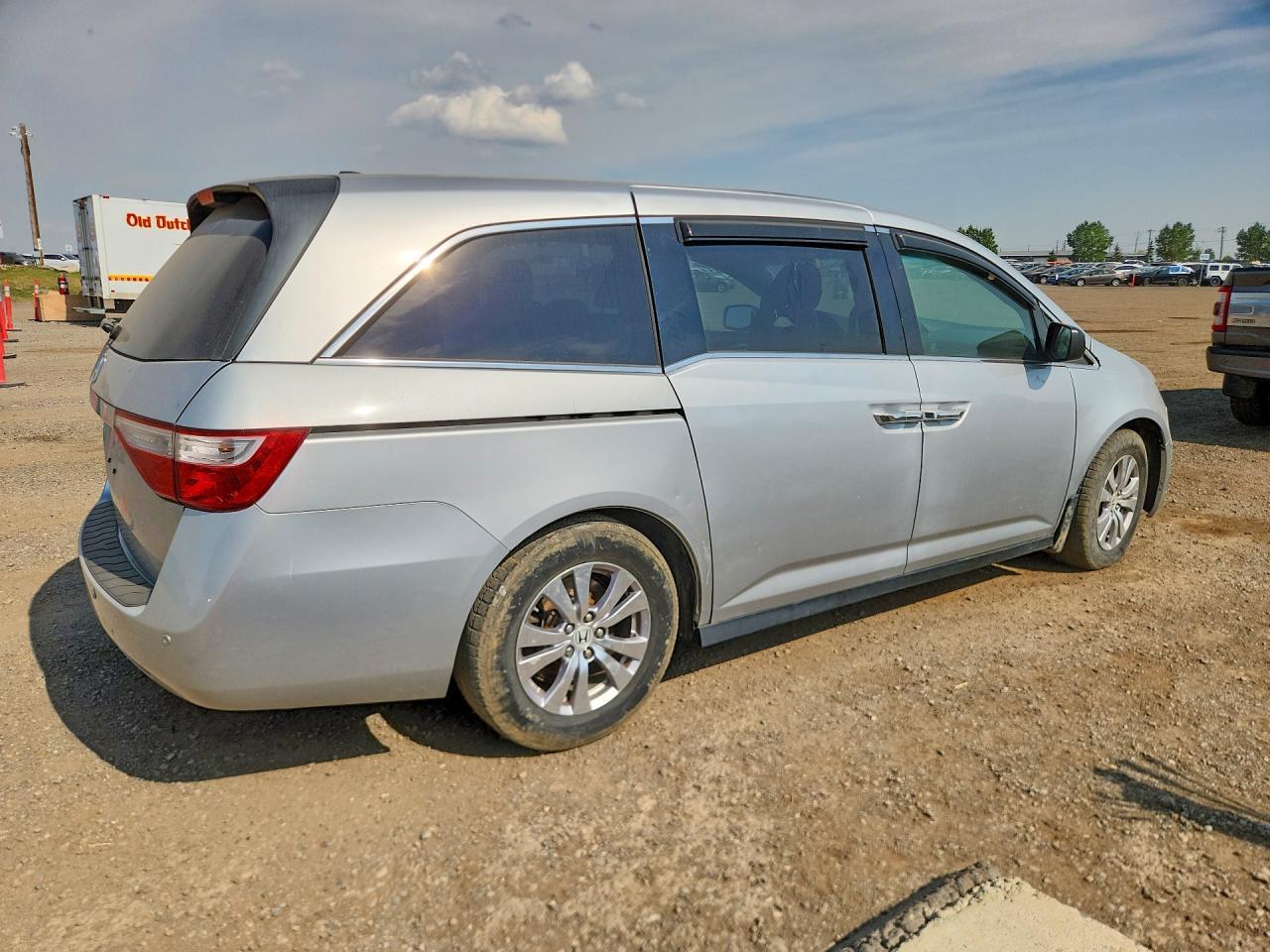 2013 Honda Odyssey Exl - Фото 3