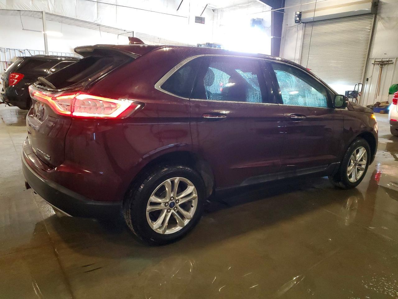 2018 Ford Edge Titanium - Image 3