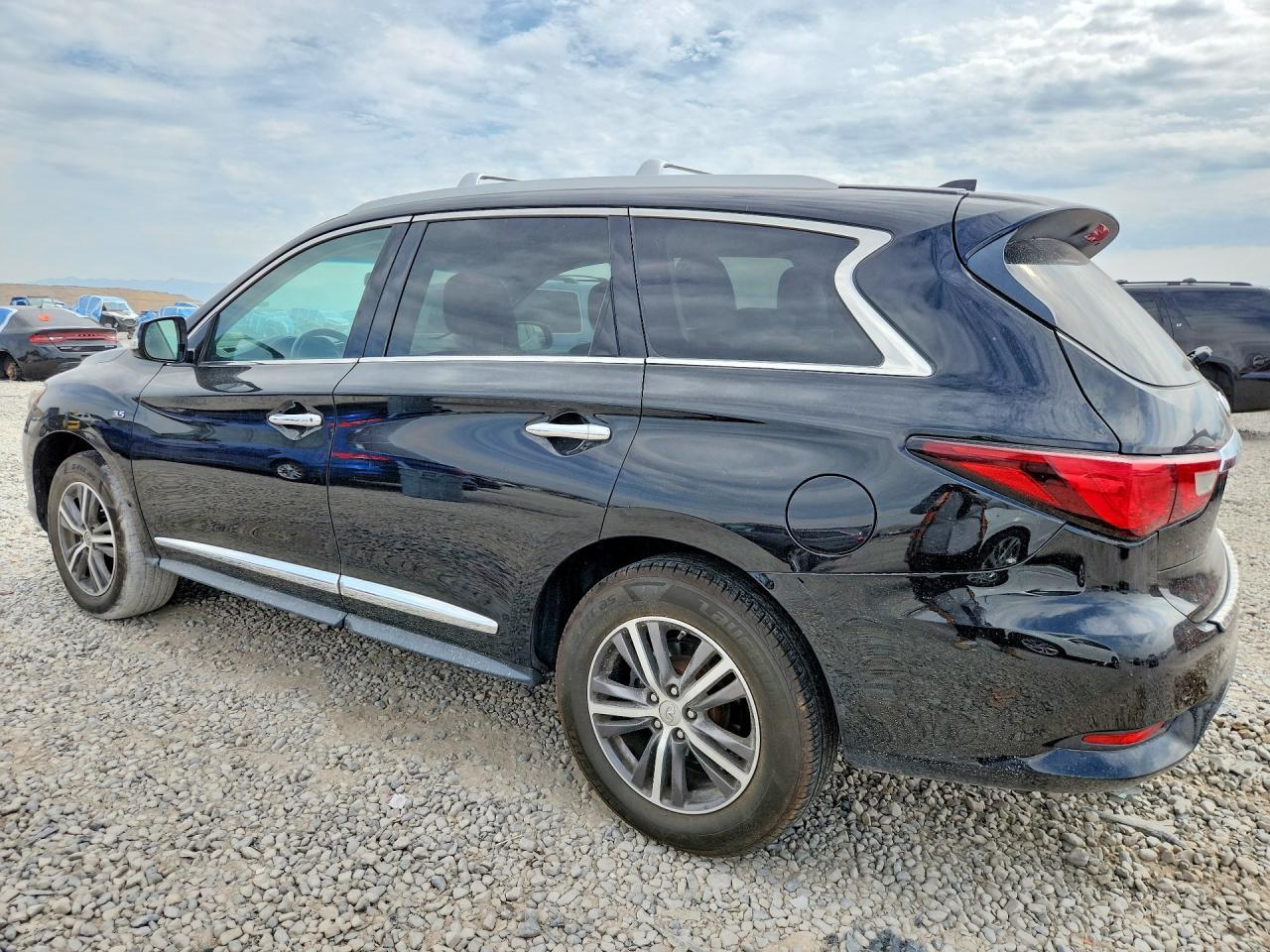 2016 Infiniti Qx60 Base - Фото 2