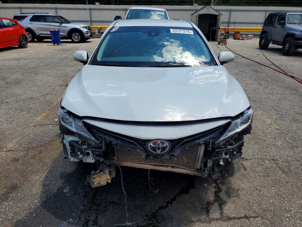 2023 Toyota Camry Le - Фото 5