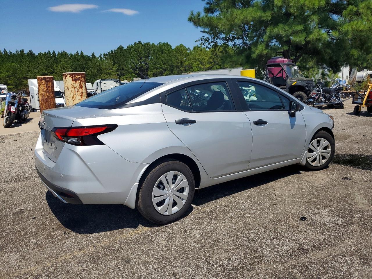 2025 Nissan Versa S - Фото 3