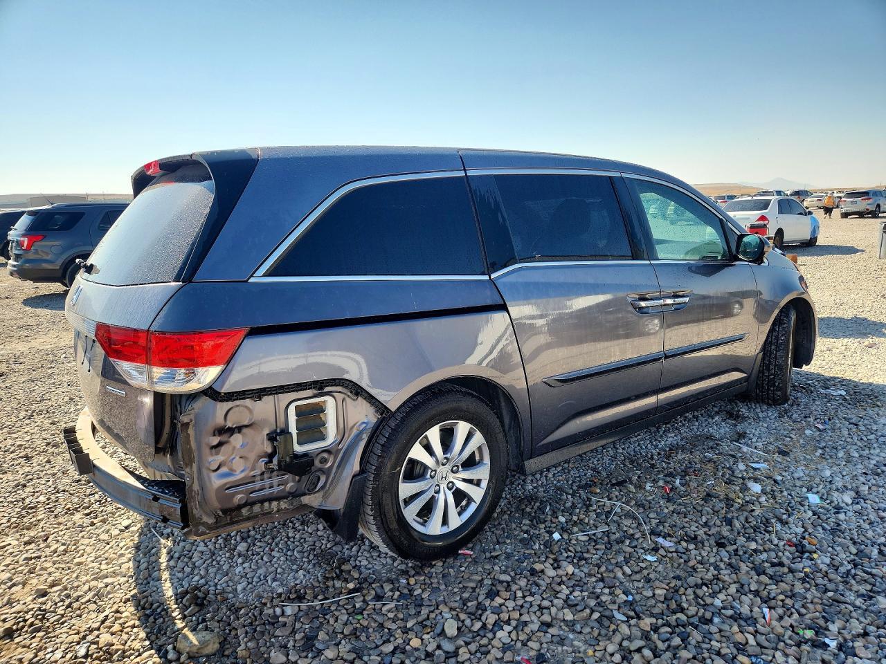 2016 Honda Odyssey Se - Фото 3