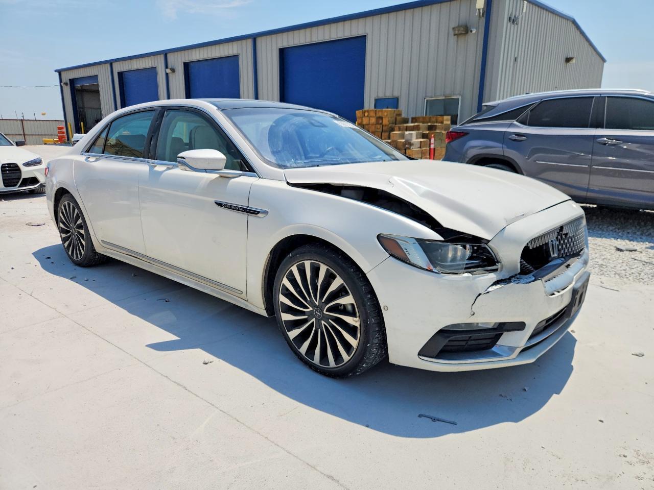 2019 Lincoln Continental Black Label - Image 4