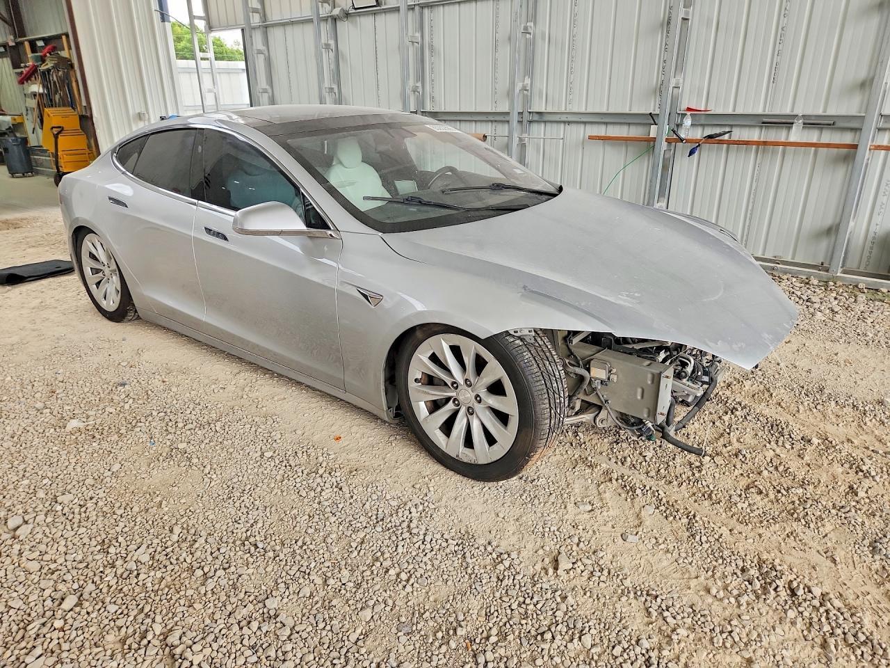 2017 Tesla Model S - Фото 4