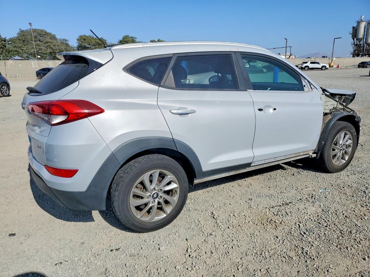 2017 Hyundai Tucson Se - Image 3