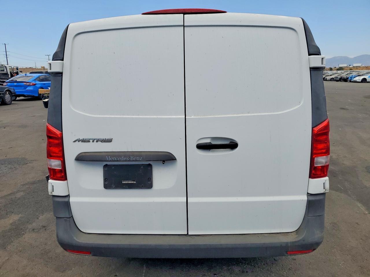 2017 Mercedes-Benz Metris - Фото 6