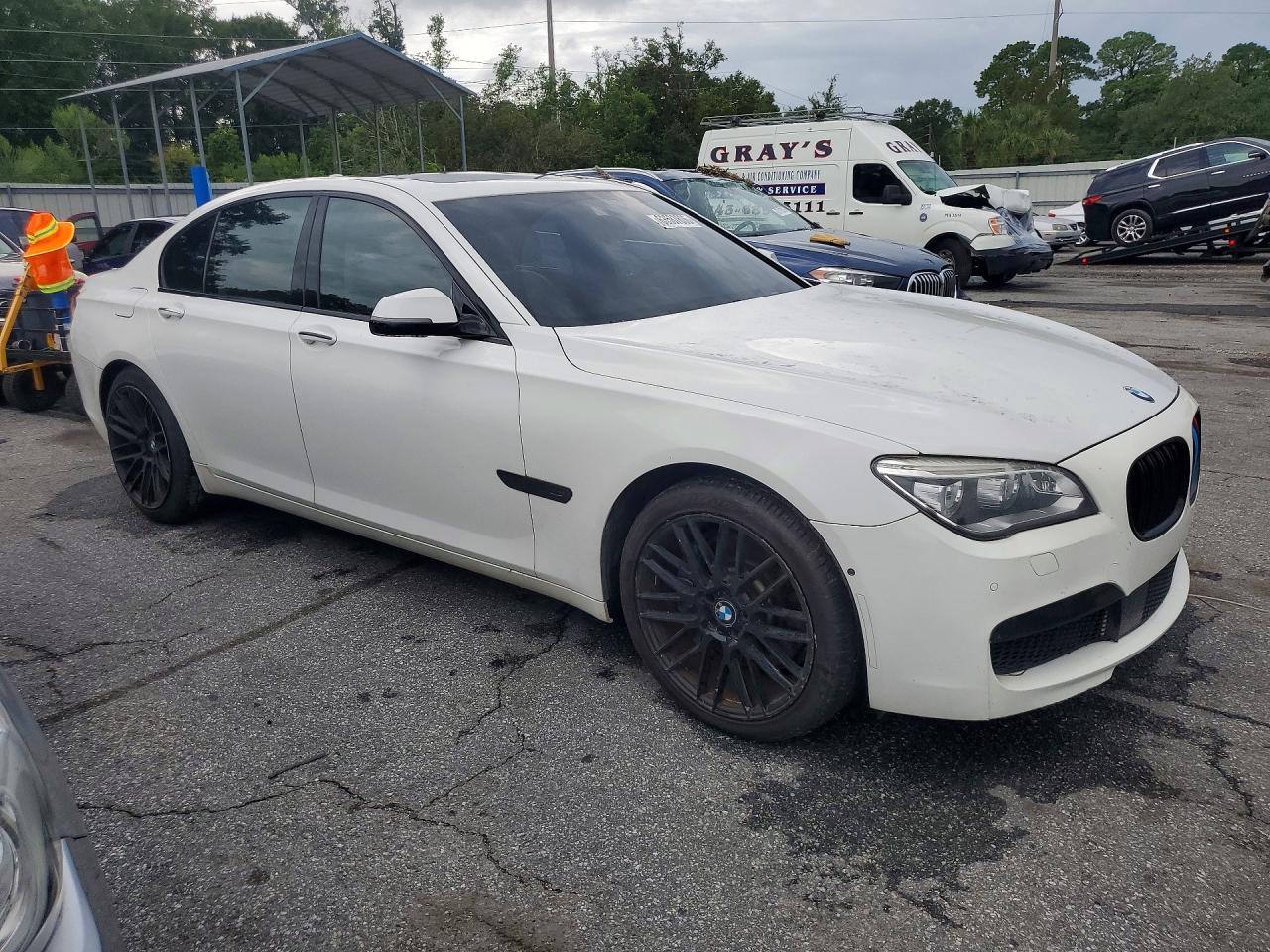 2015 BMW 750 I - Фото 4