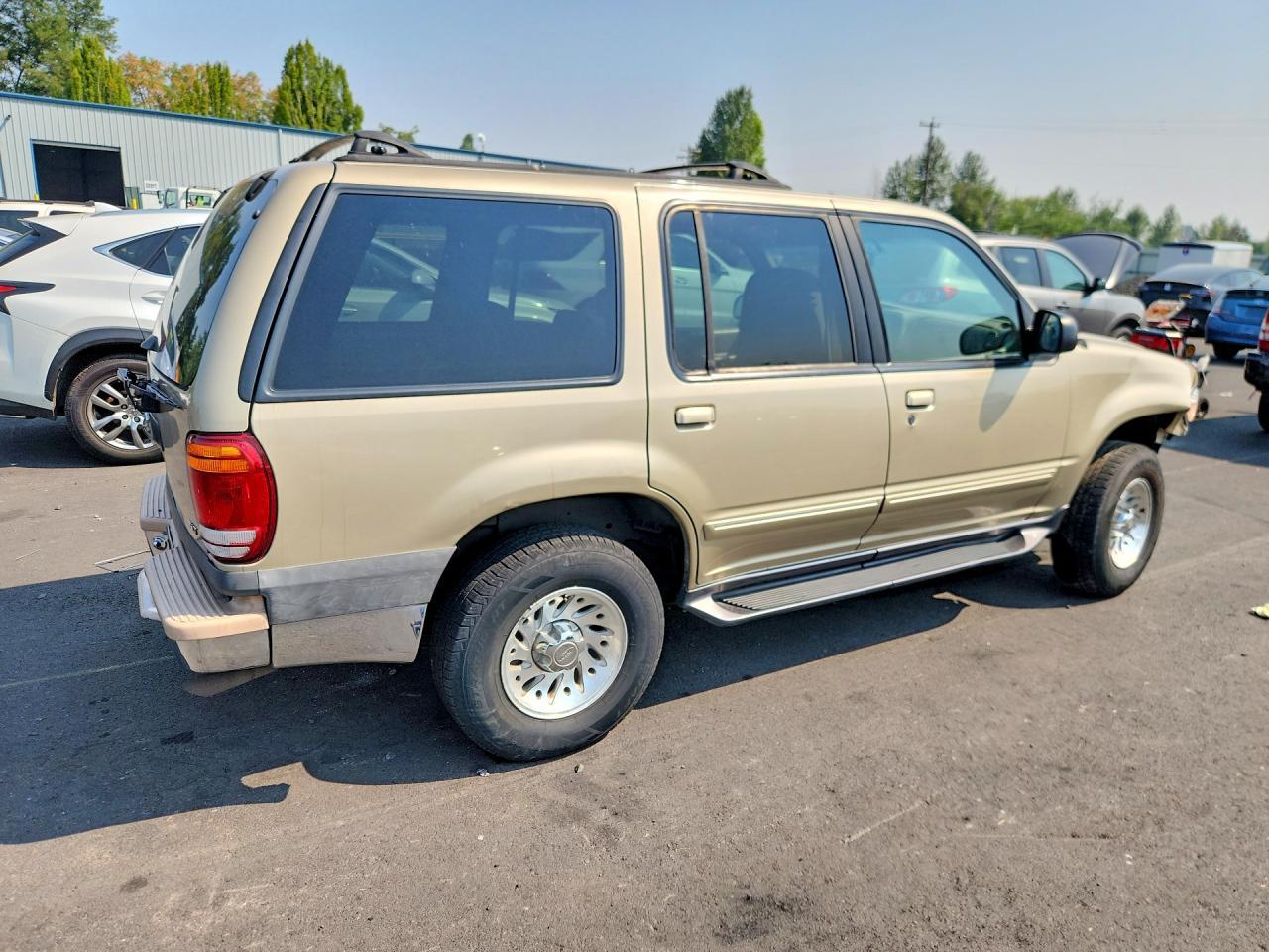 1999 Ford Explorer - Image 3