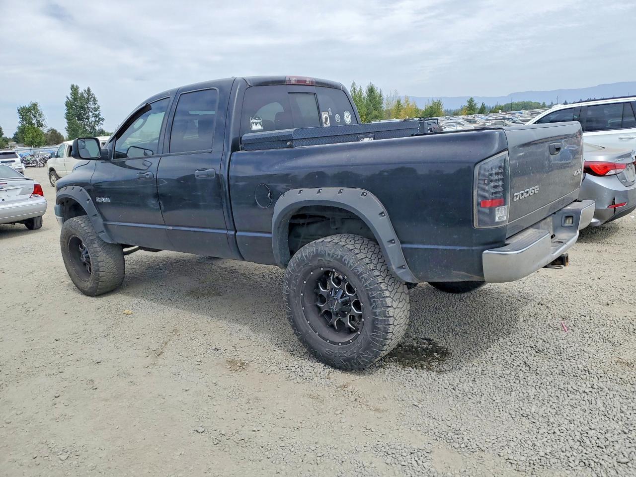 2008 Dodge Ram 1500 St - Фото 2