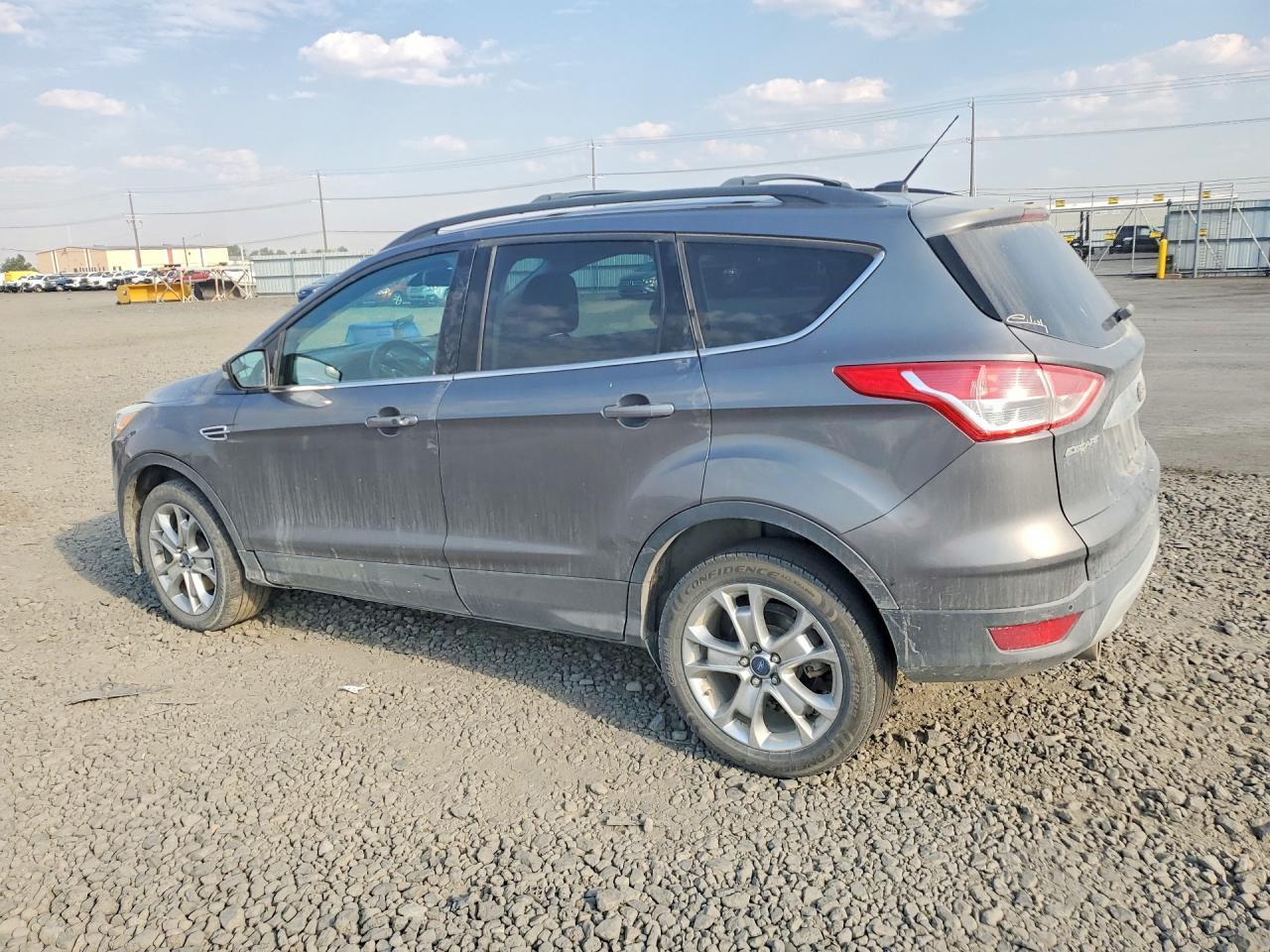 2013 Ford Escape Sel - Image 2