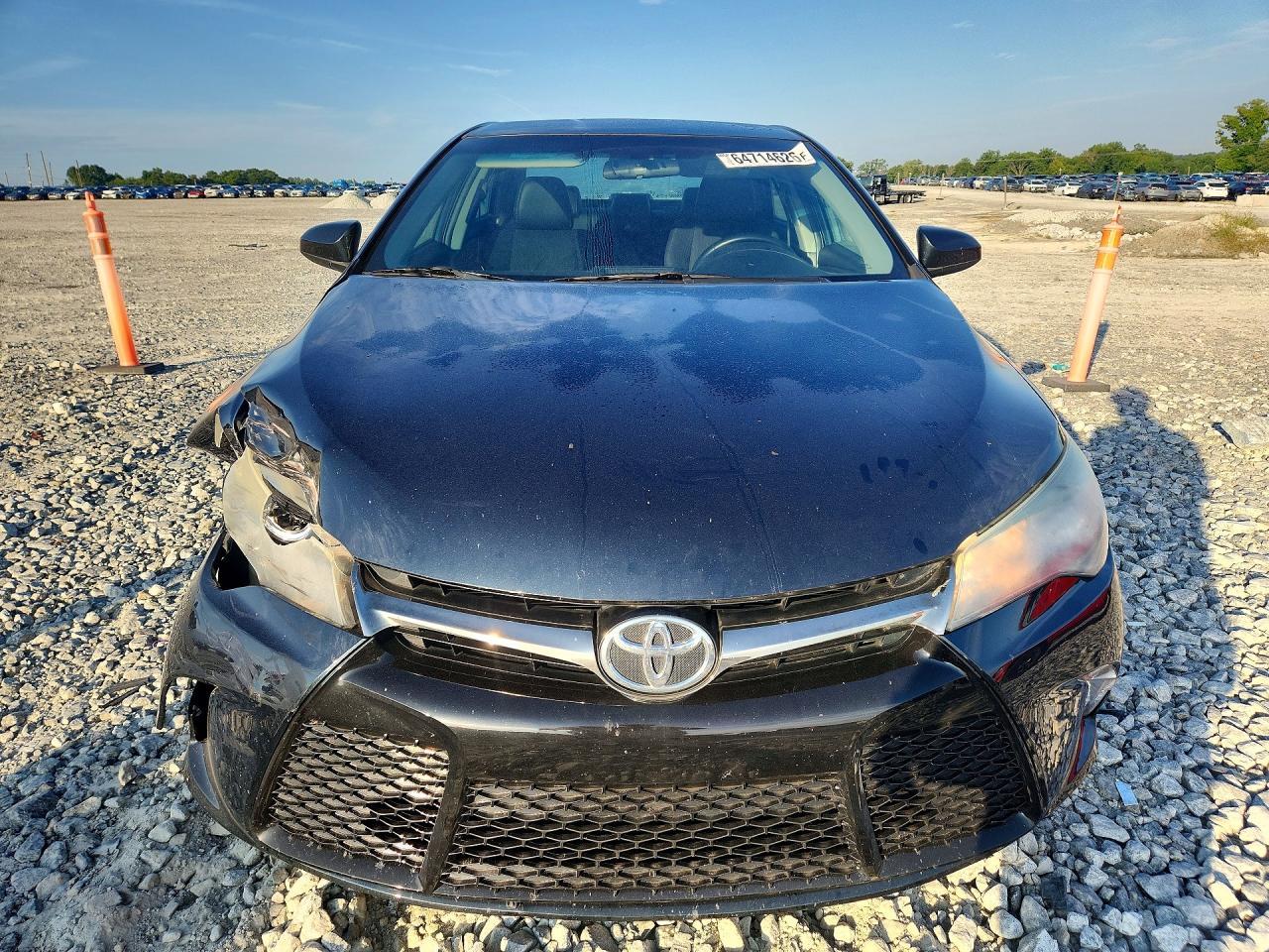 2016 Toyota Camry Se - Фото 5