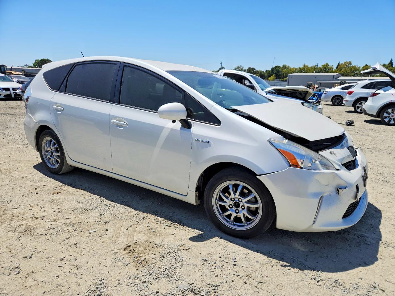 2014 Toyota Prius V Three - Фото 4