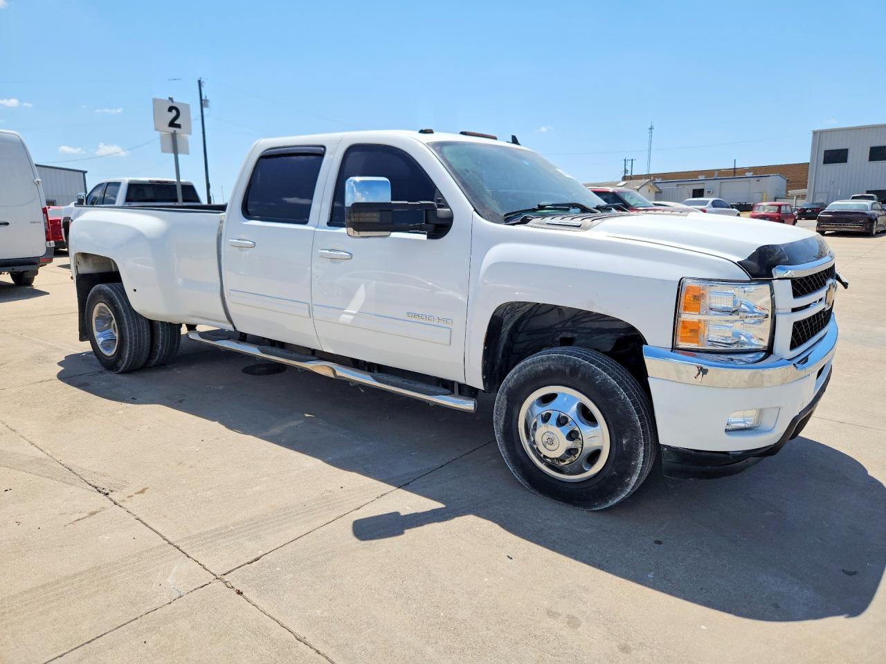 2011 Chevrolet Silverado K3500 Ltz - Image 4