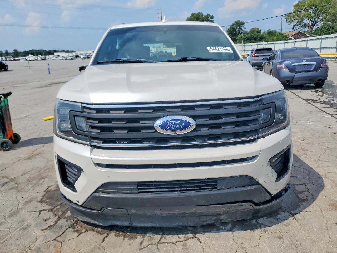 2019 Ford Expedition Max Limited - Image 5