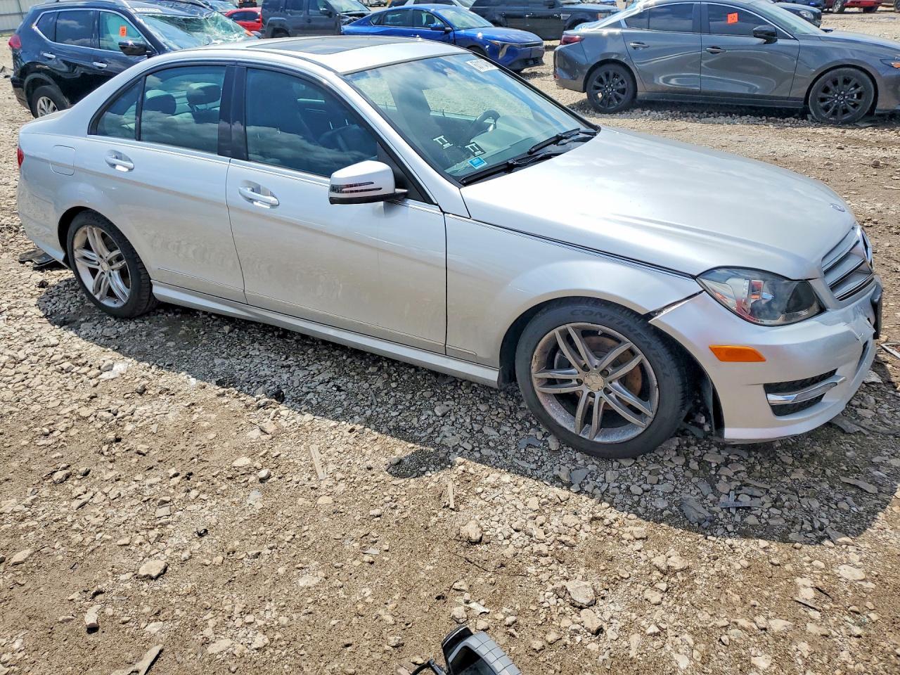 2012 Mercedes-Benz C 300 4Matic - Фото 4