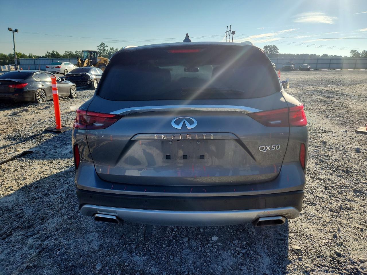 2019 Infiniti Qx50 Essential - Image 6