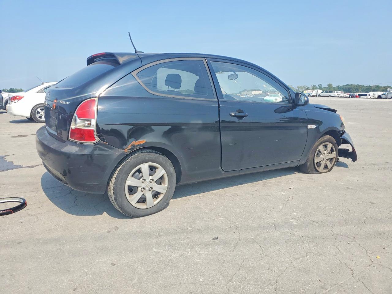 2009 Hyundai Accent Gs - Image 3