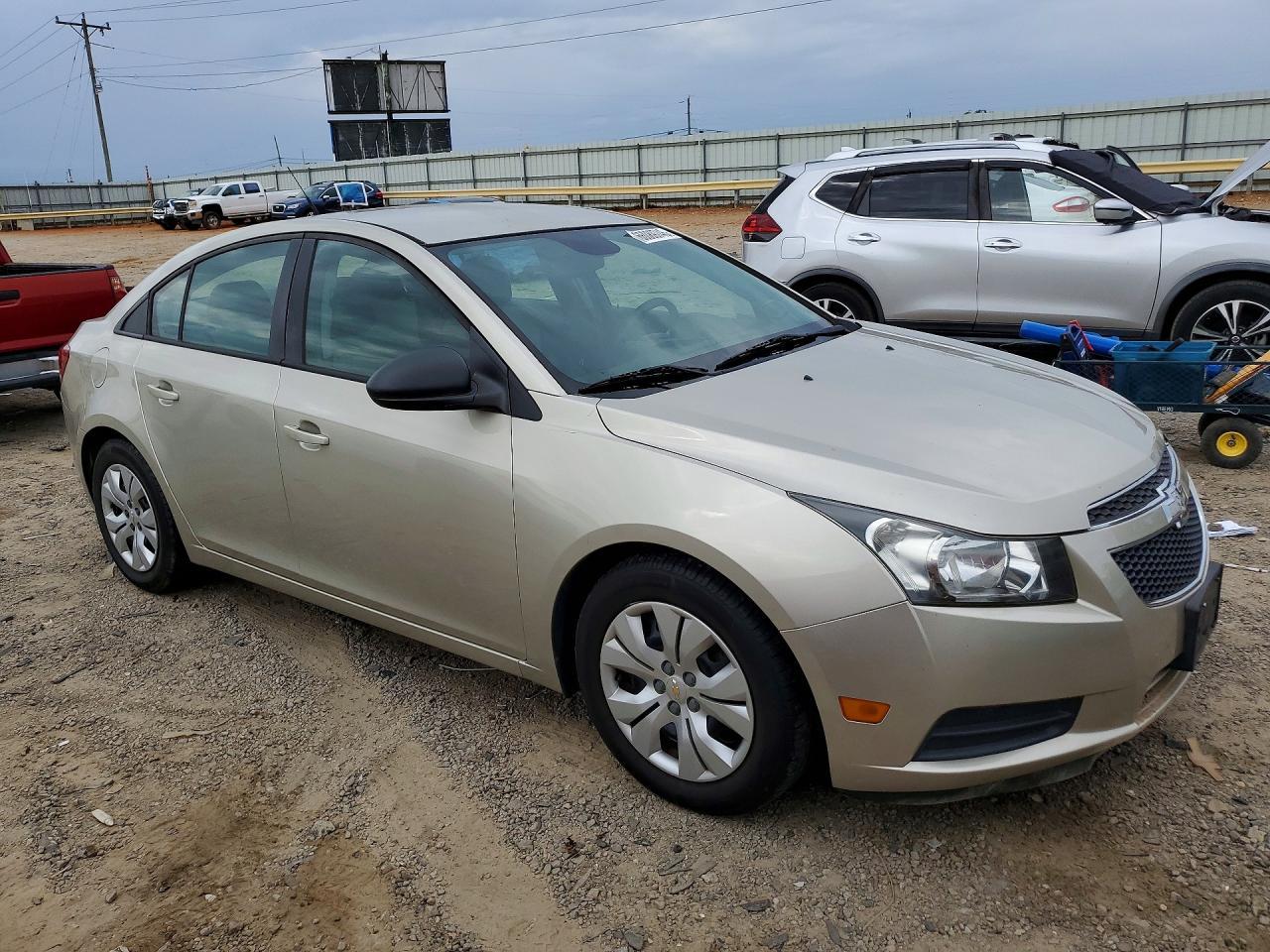 2013 Chevrolet Cruze Ls - Фото 4