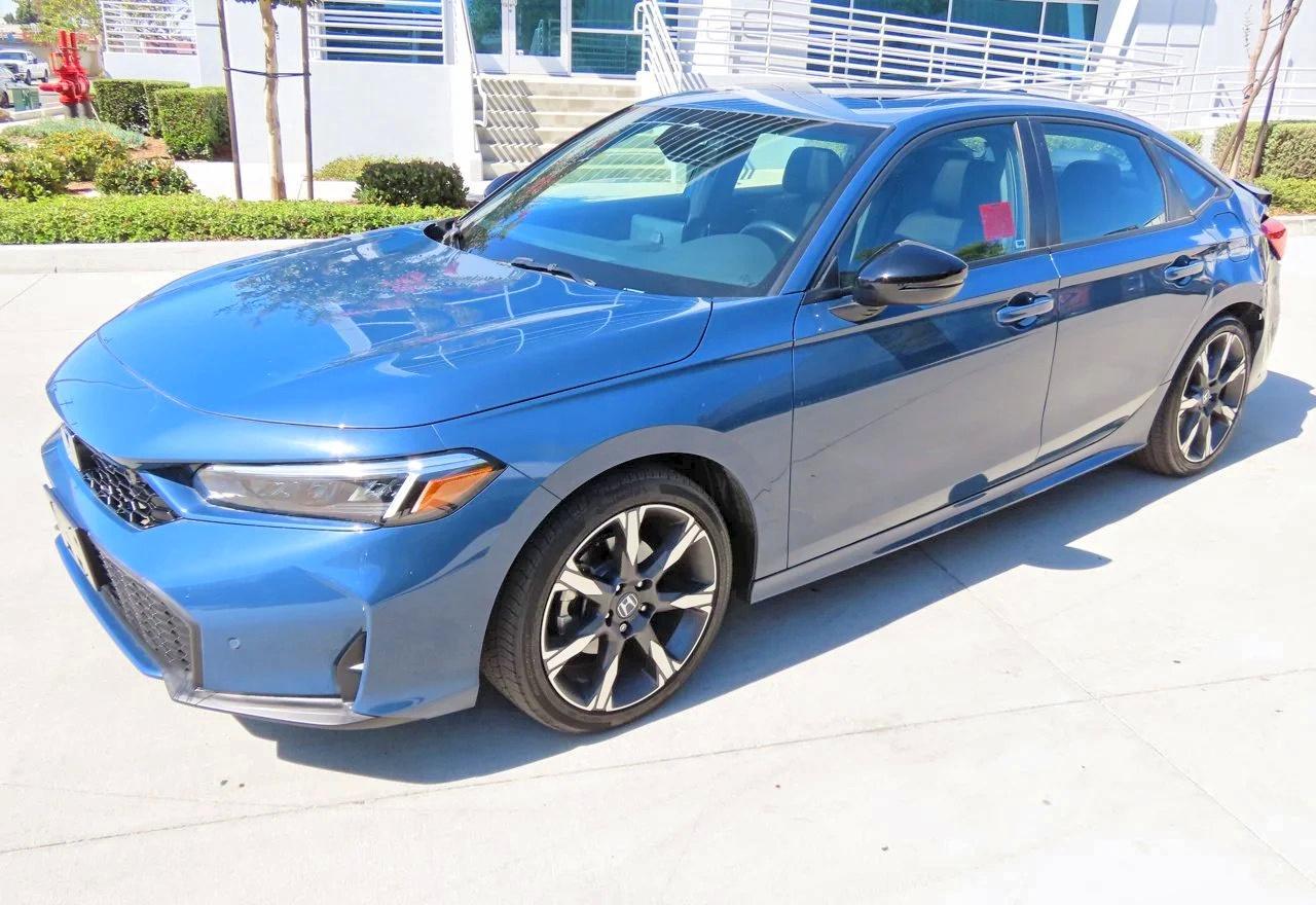 2025 Honda Civic Sport - Фото 2
