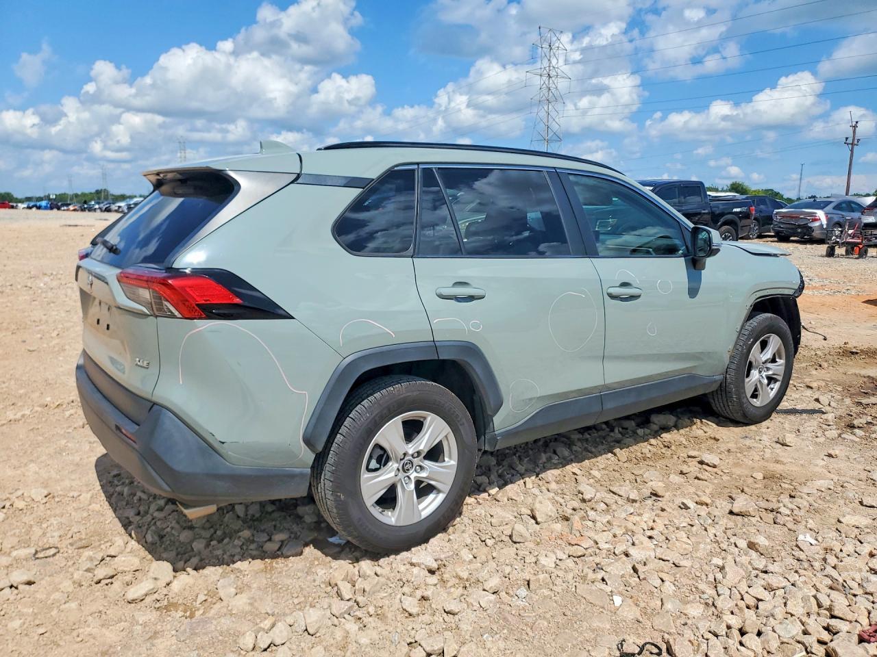 2019 Toyota Rav4 Xle - Image 3