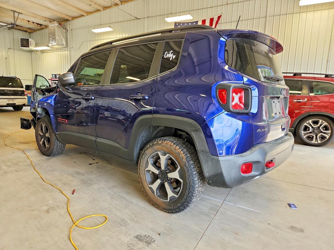2019 Jeep Renegade Trailhawk - Image 2
