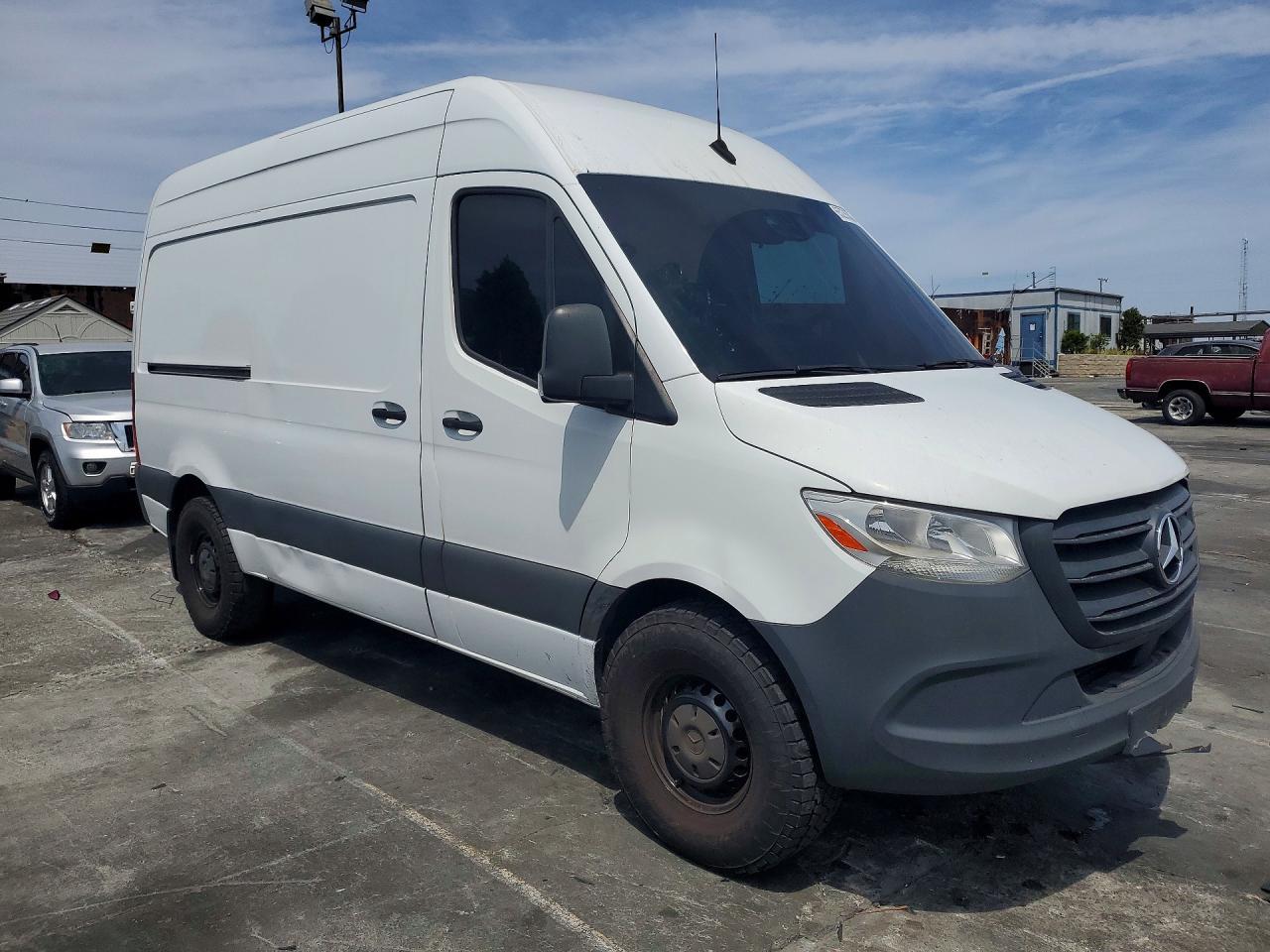 2024 Mercedes-Benz Sprinter 2500 Delivery Van - Фото 4