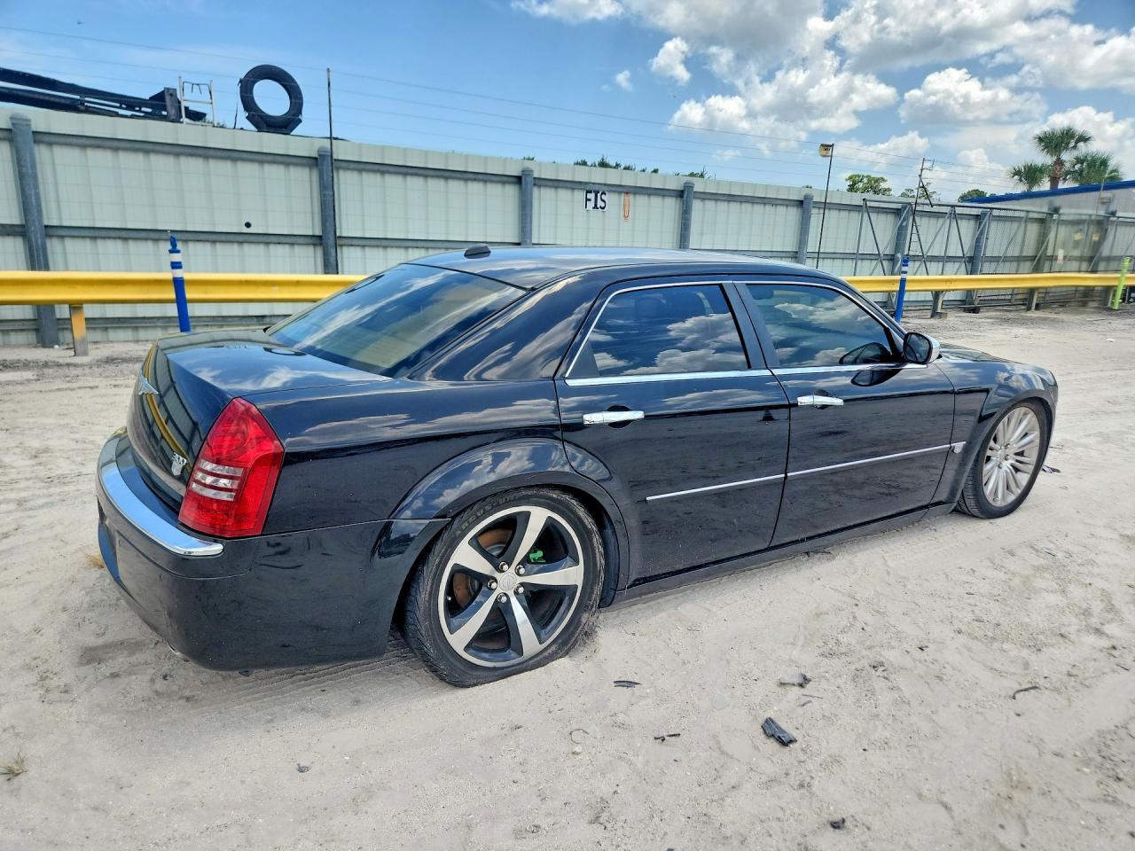 2006 Chrysler 300C - Фото 3