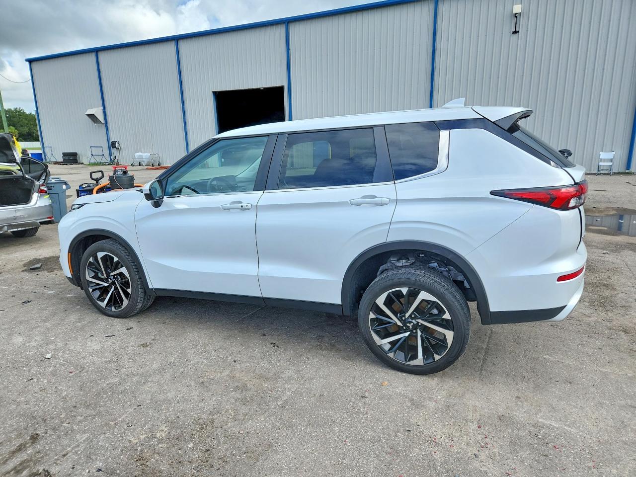 2024 Mitsubishi Outlander Se - Фото 2