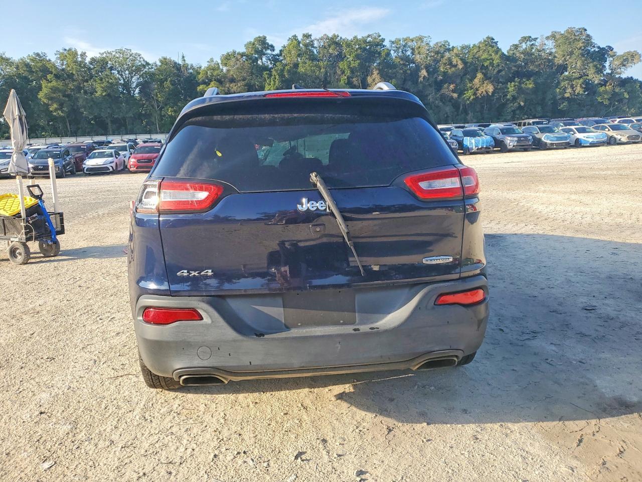 2016 Jeep Cherokee Latitude - Фото 6