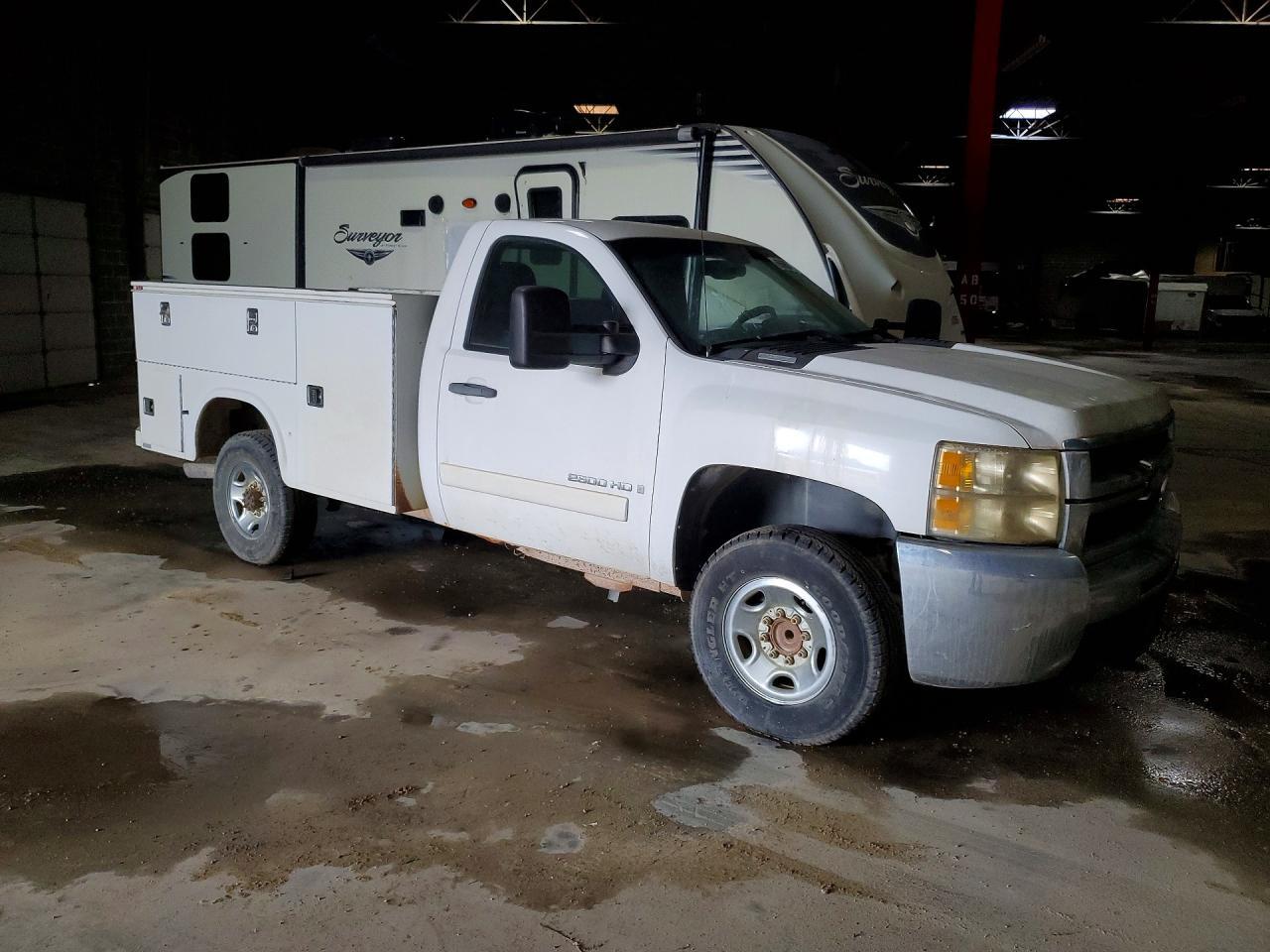 2008 Chevrolet Silverado - Box Truck - Фото 4