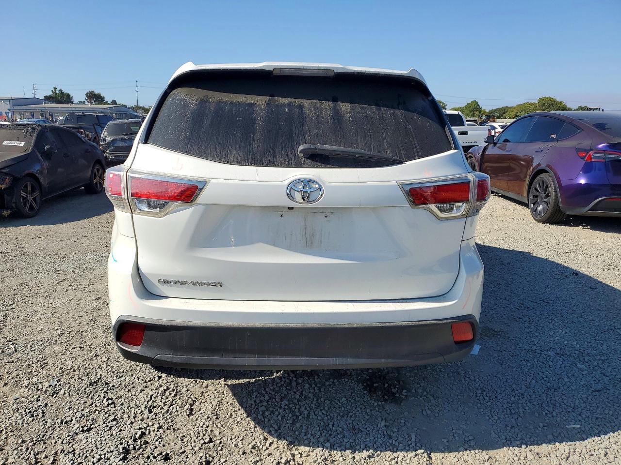 2016 Toyota Highlander Le - Фото 6