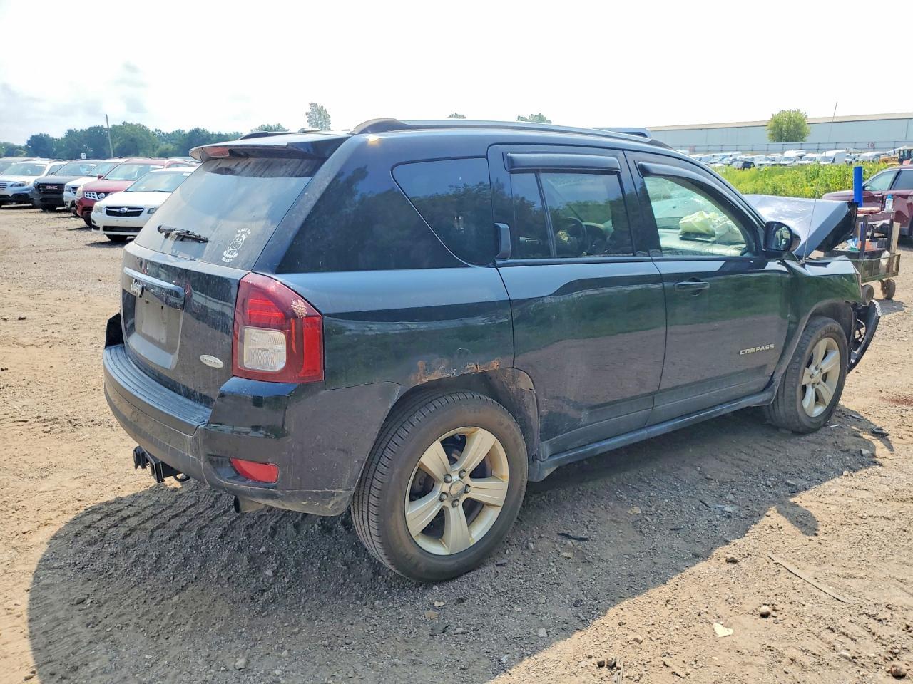 2017 Jeep Compass Latitude - Фото 3