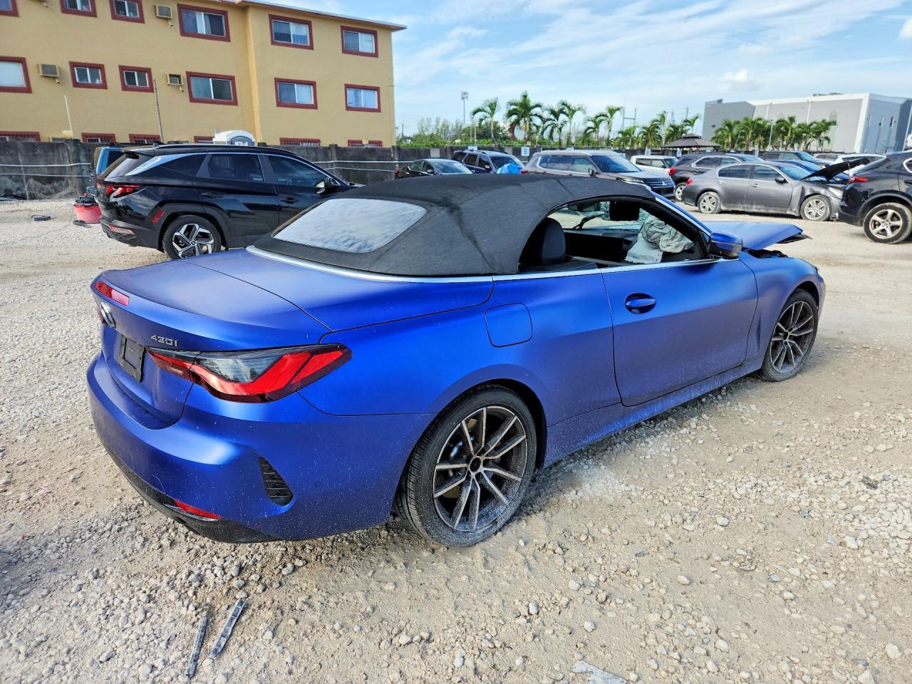 2025 BMW 430I - Фото 3