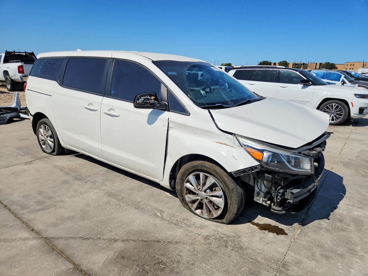 2015 Kia Sedona L - Фото 4