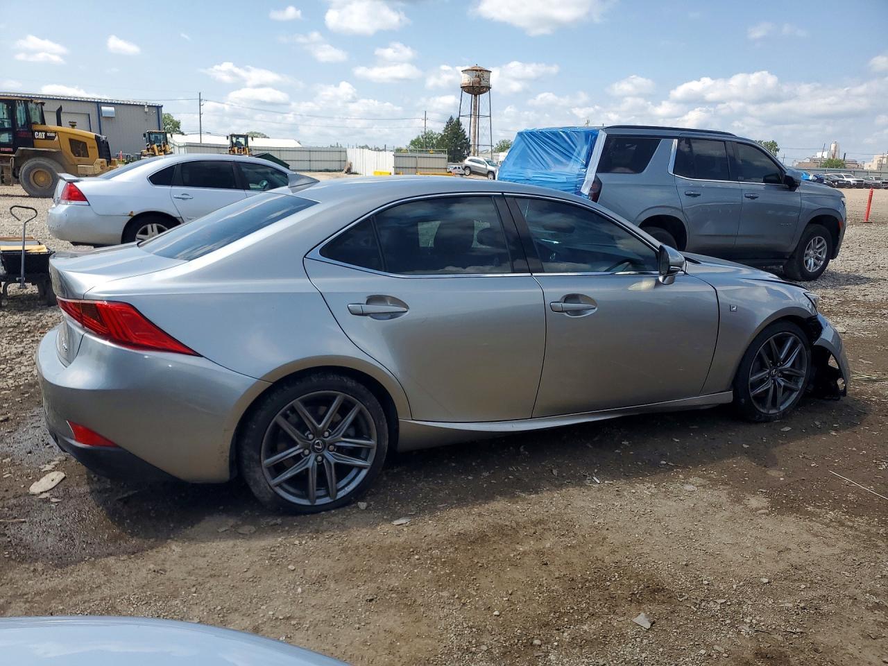 2017 Lexus Is 300 - Фото 3