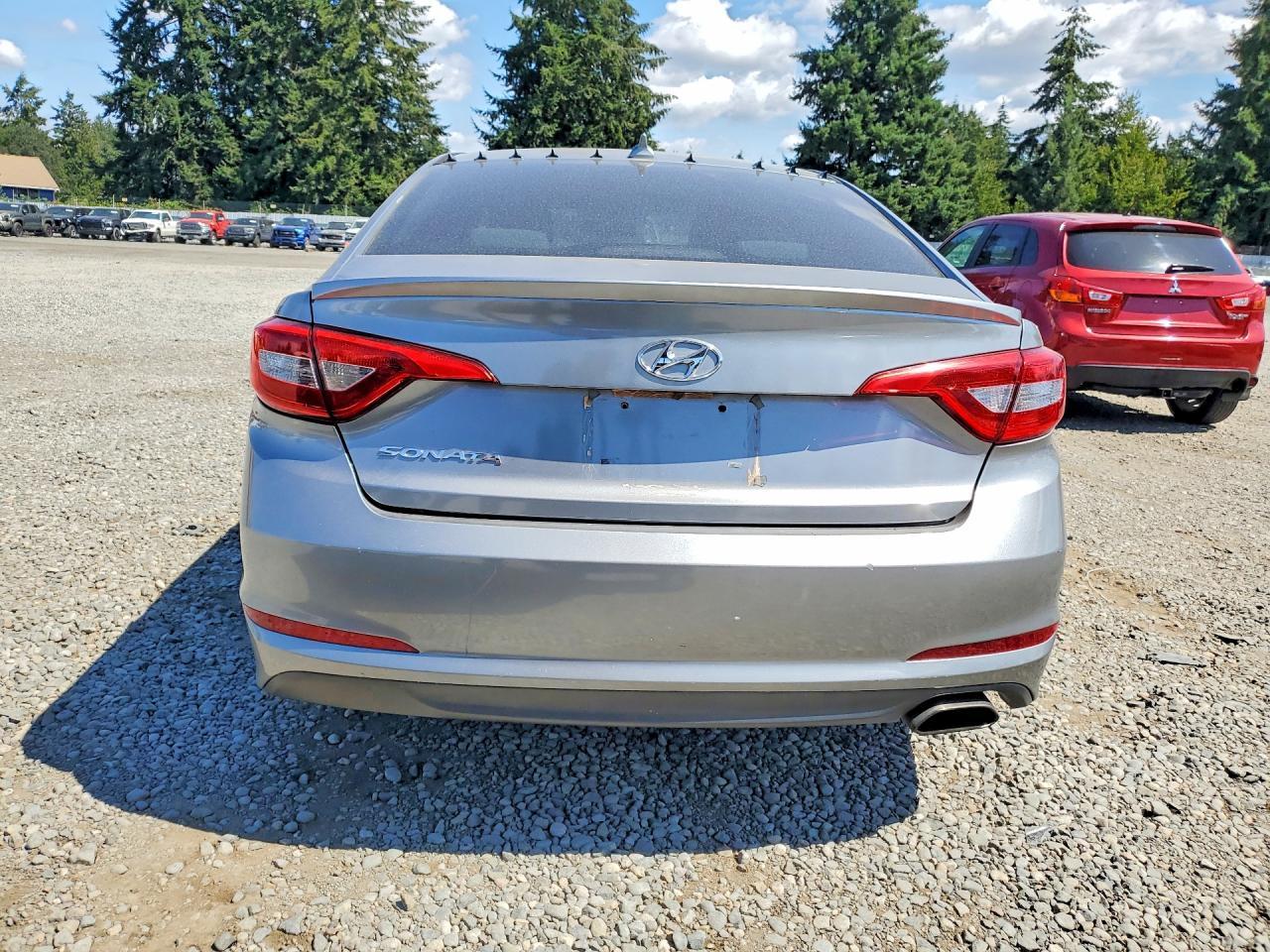 2015 Hyundai Sonata Se - Image 6
