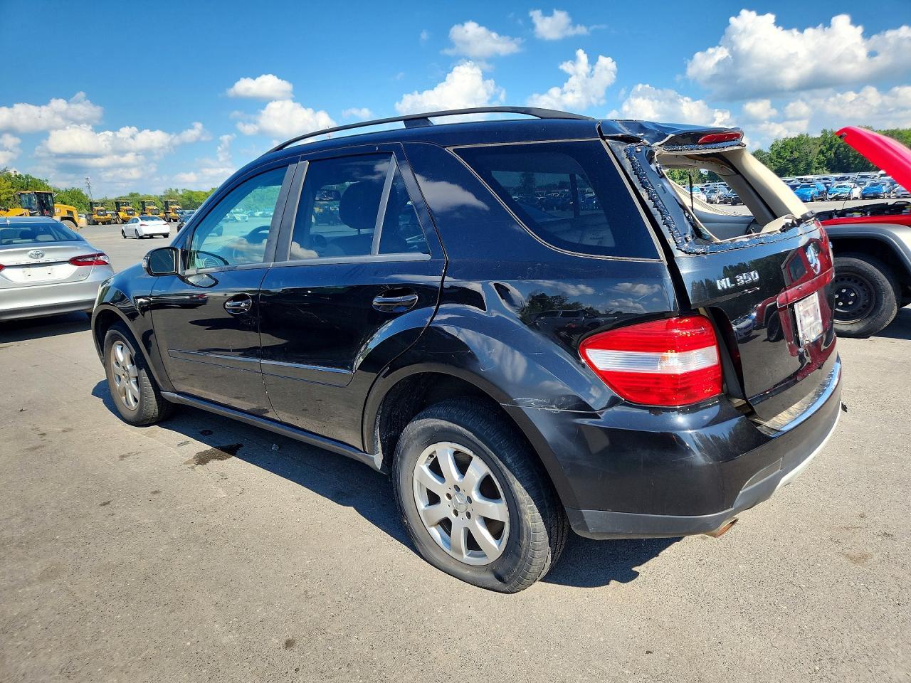 2006 Mercedes-Benz Ml 350 - Image 2