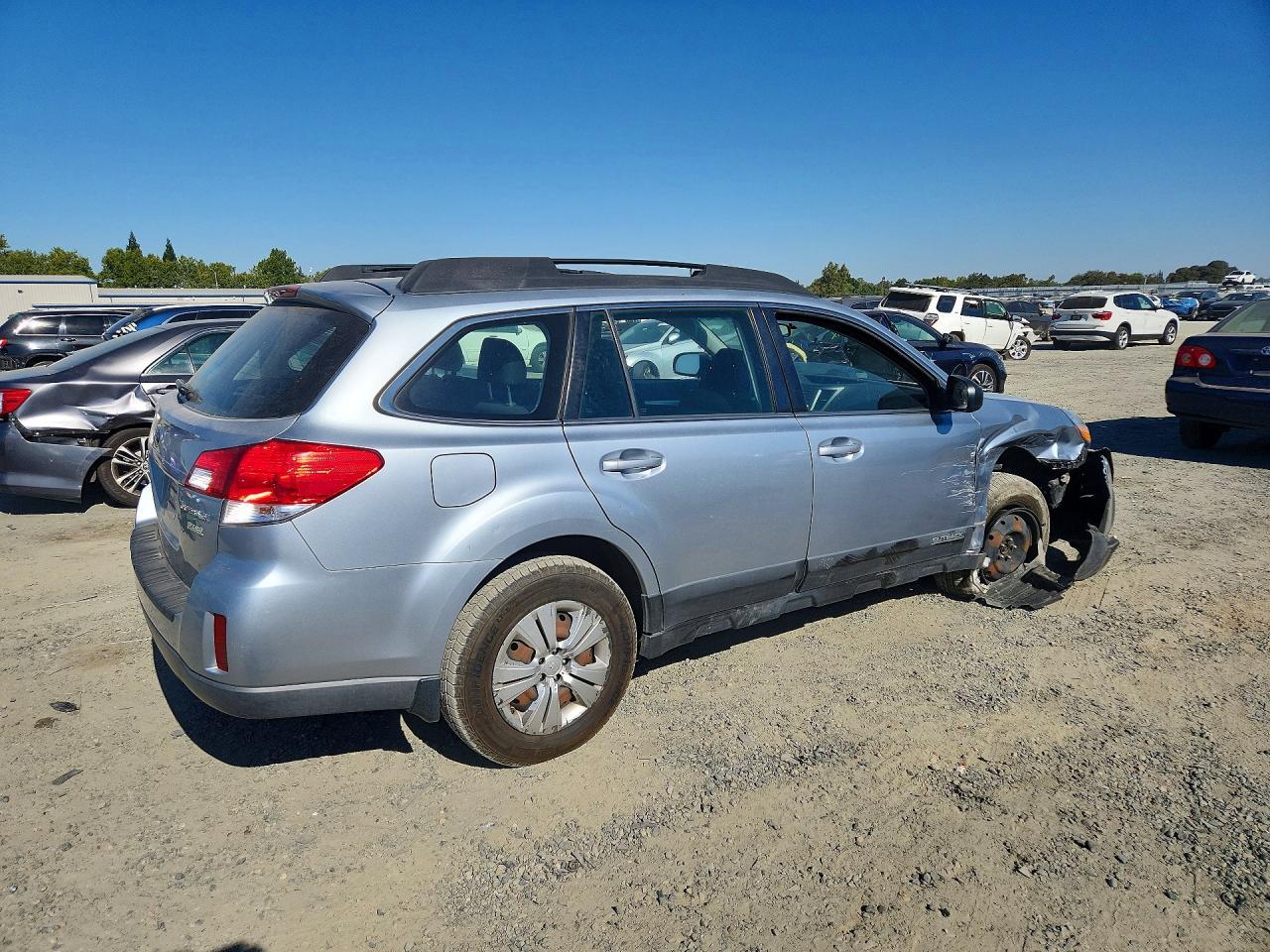 2013 Subaru Outback 2.5I - Фото 3