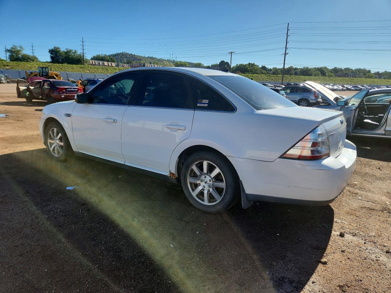 2008 Ford Taurus Sel - Image 2