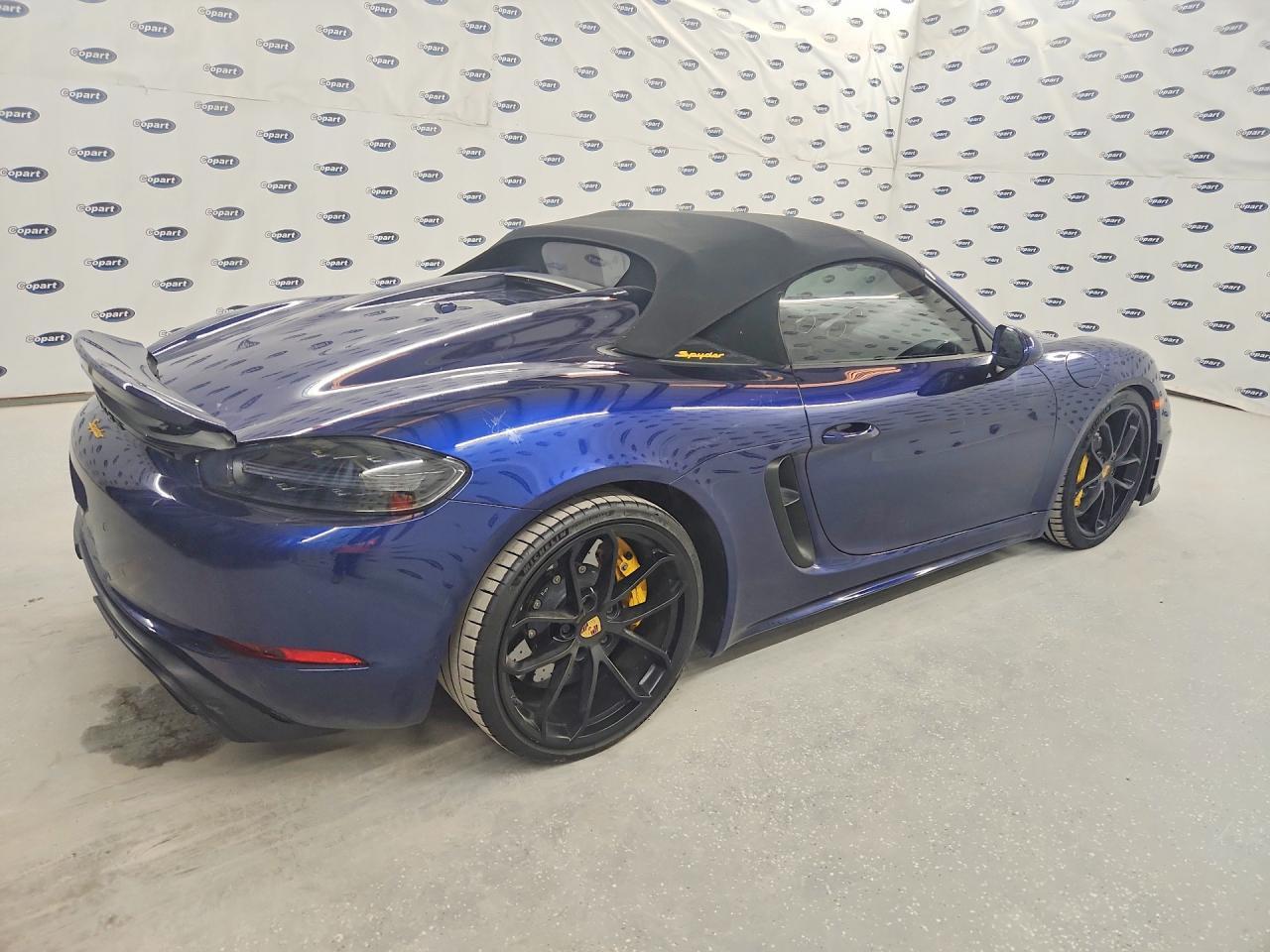 2021 Porsche Boxster Spyder - Фото 3