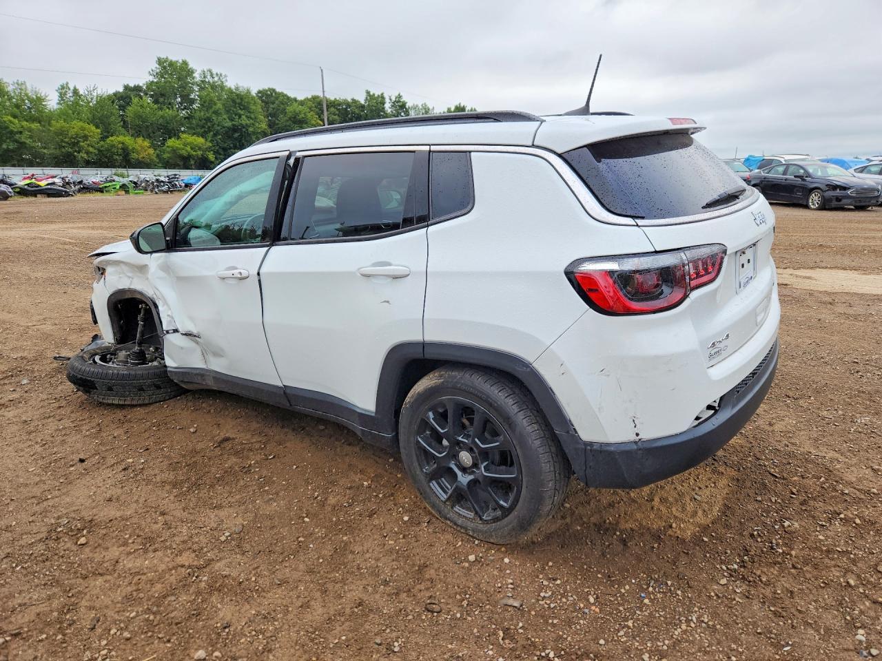 2022 Jeep Compass Latitude Lux - Фото 2
