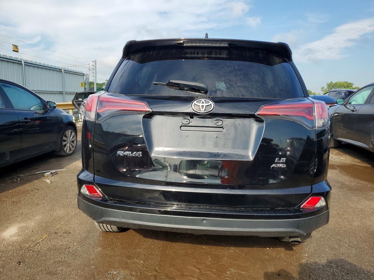 2018 Toyota Rav4 Le - Фото 6