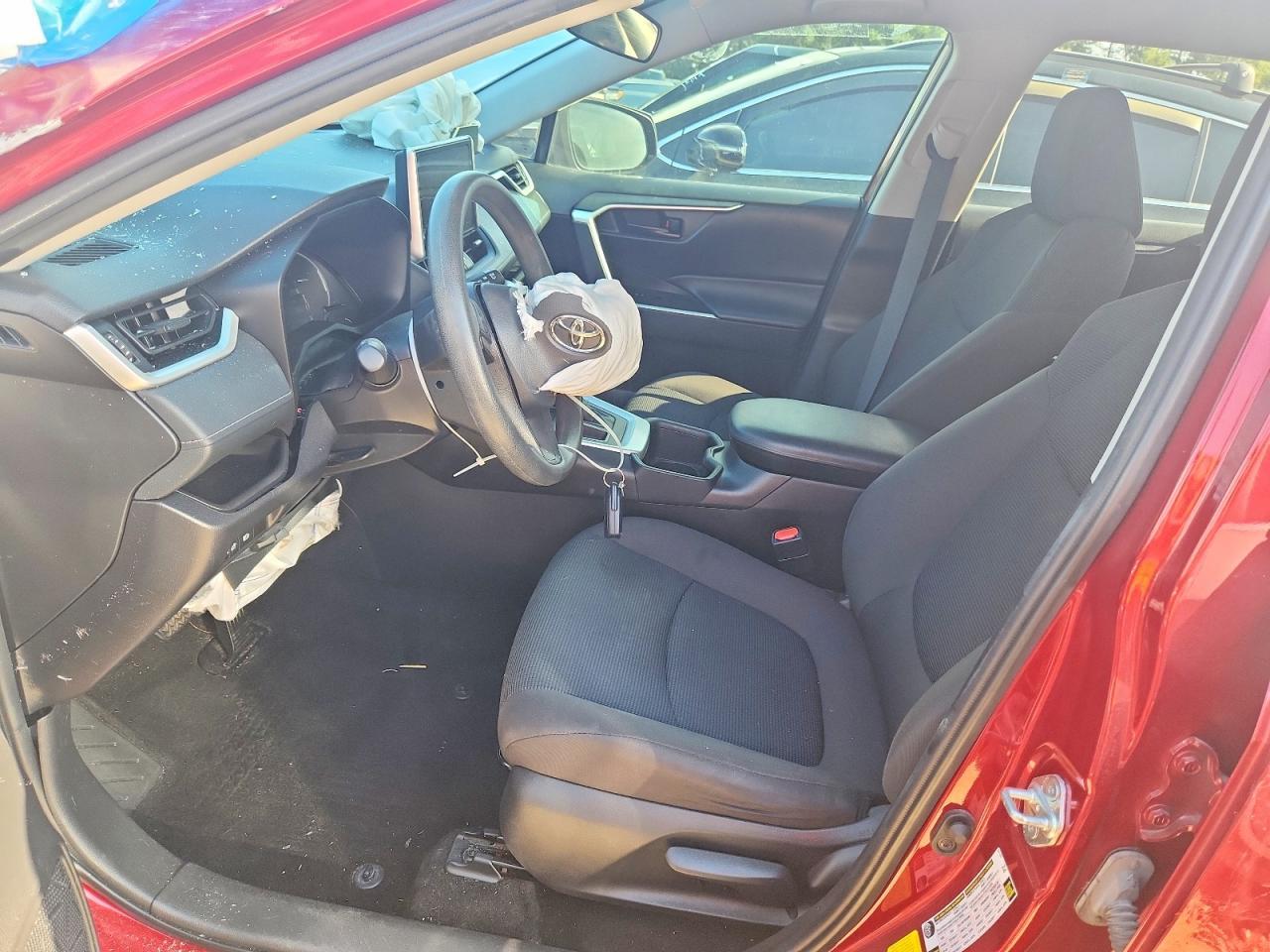 2023 Toyota Rav4 Le - Image 7