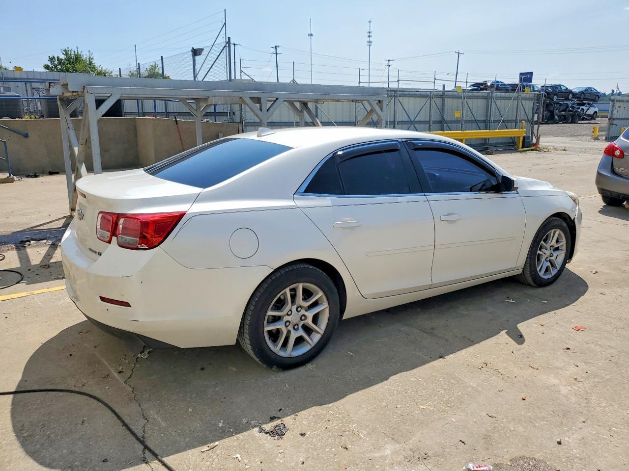 2013 Chevrolet Malibu 2Lt - Image 3