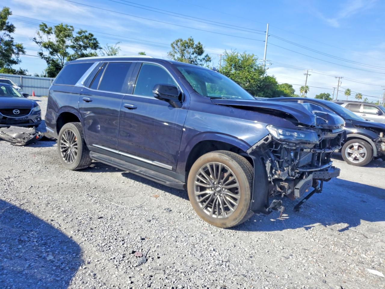 2022 Cadillac Escalade Luxury - Image 4