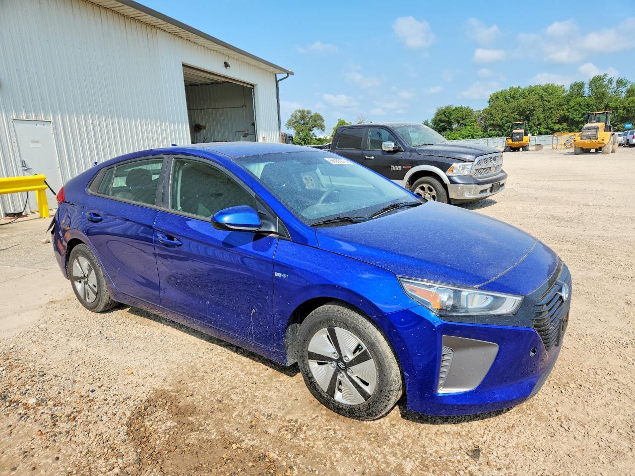 2019 Hyundai Ioniq Blue - Image 4