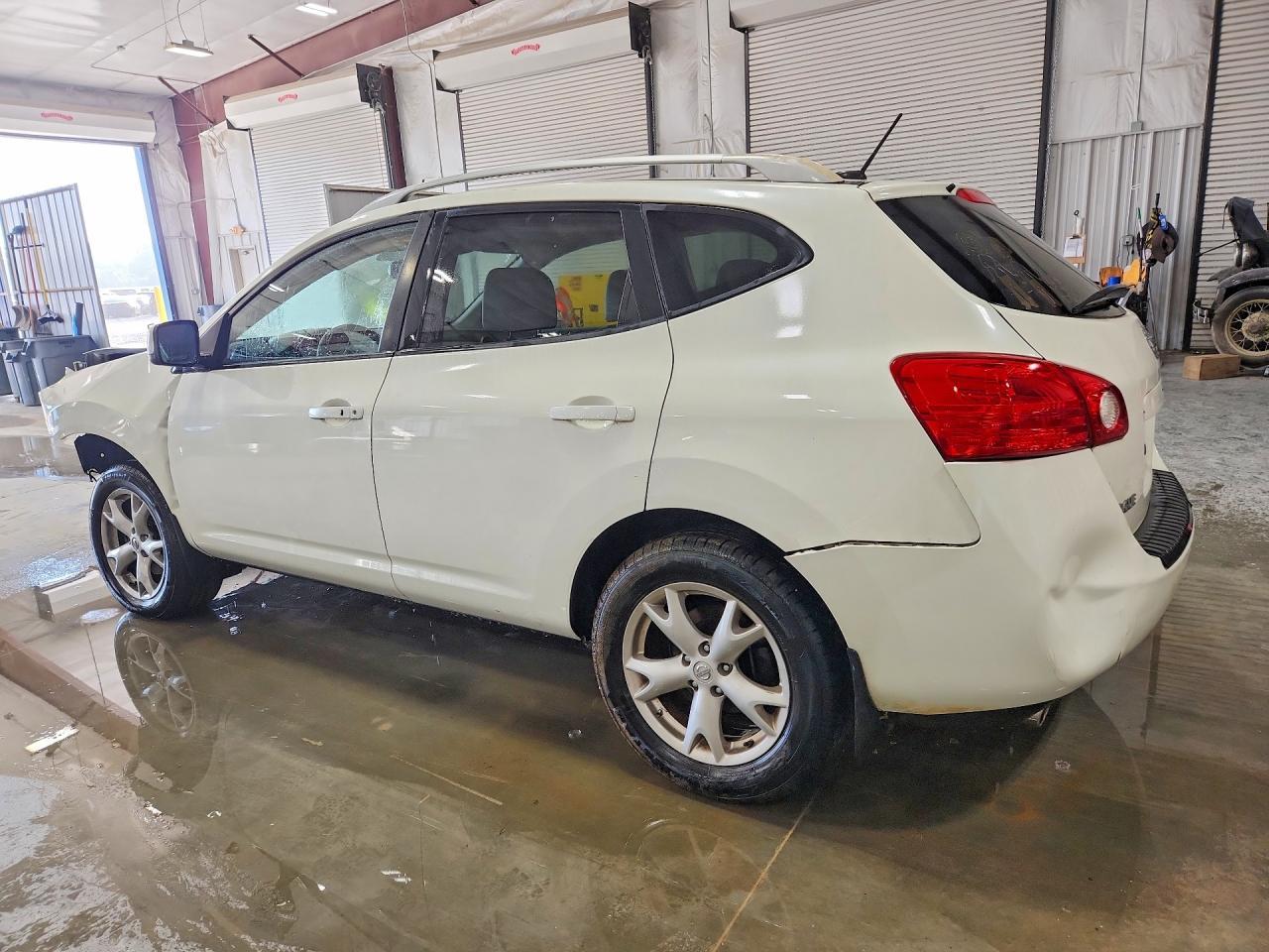 2008 Nissan Rogue S - Image 2