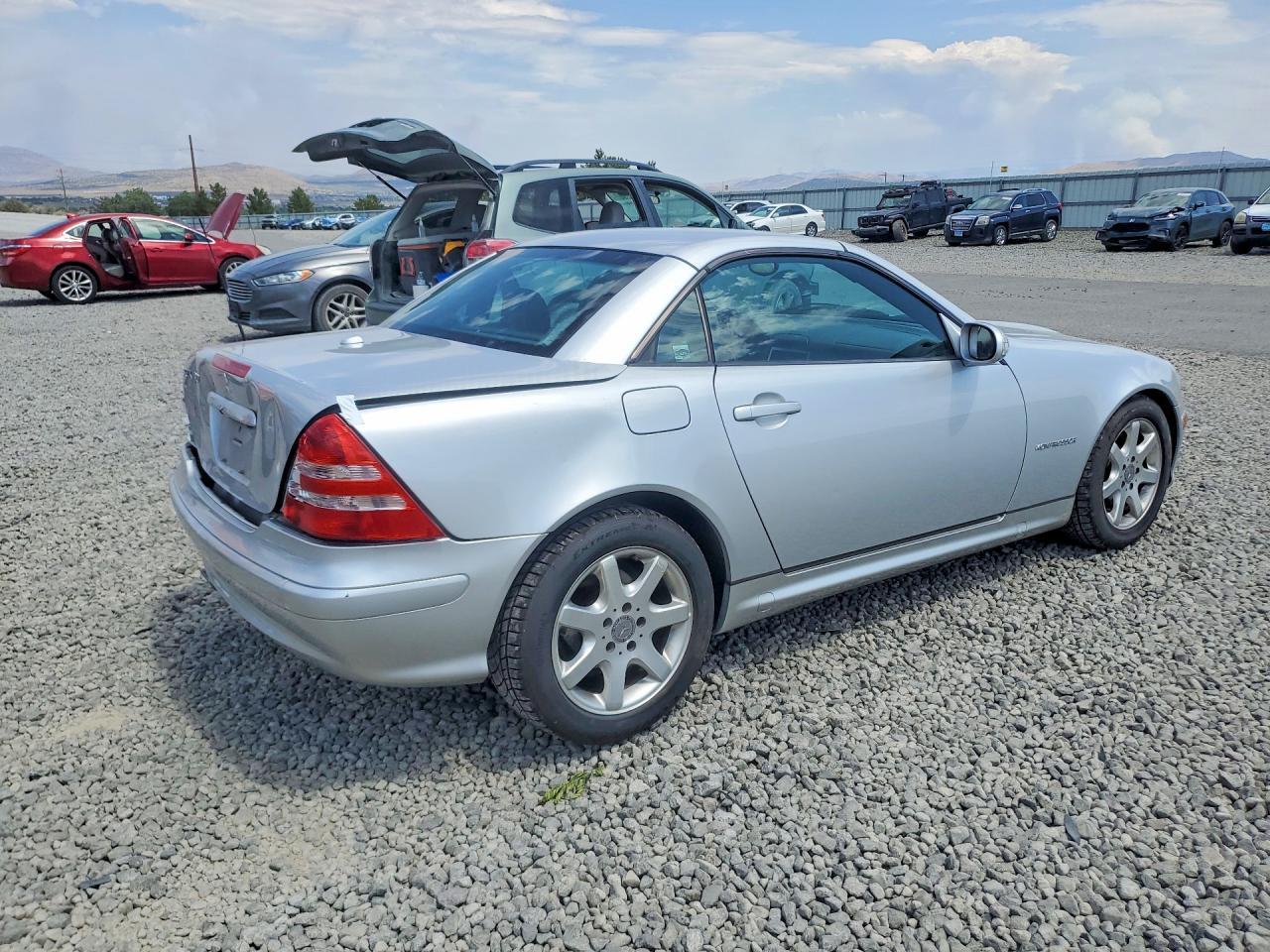 2002 Mercedes-Benz Slk 230 Kompressor - Image 3