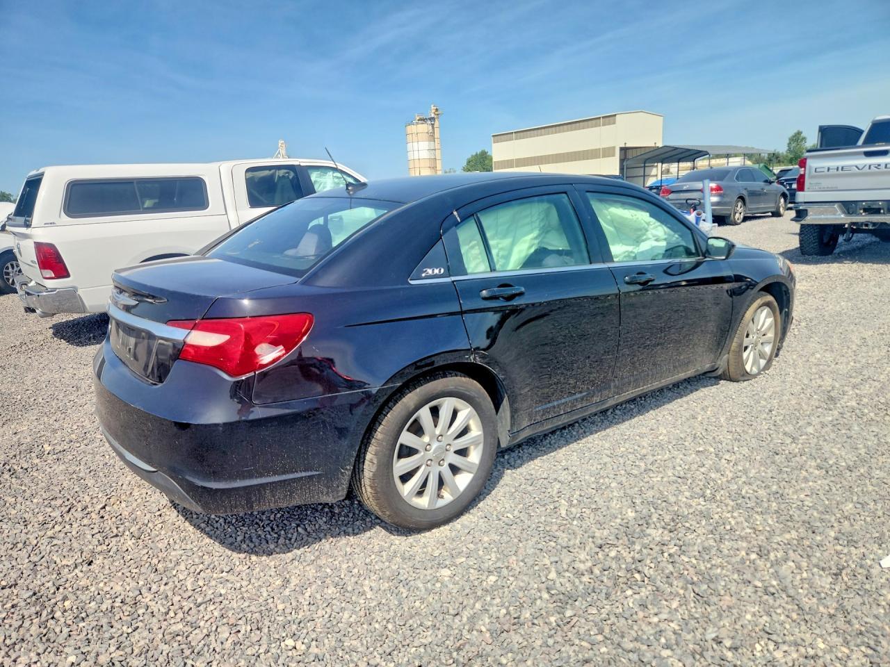 2012 Chrysler 200 Touring - Фото 3
